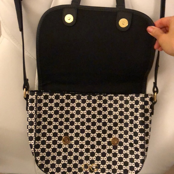 C Wonder Designer Navy Leather Crossbody Purse - Picture 3 of 7